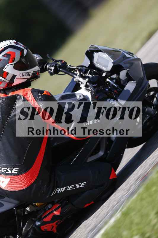 /44 09.08.2025 Plüss Moto Sport ADR/Freies Fahren/backside